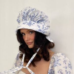 Selkie Bed And Breakfast Blossom Bonnet